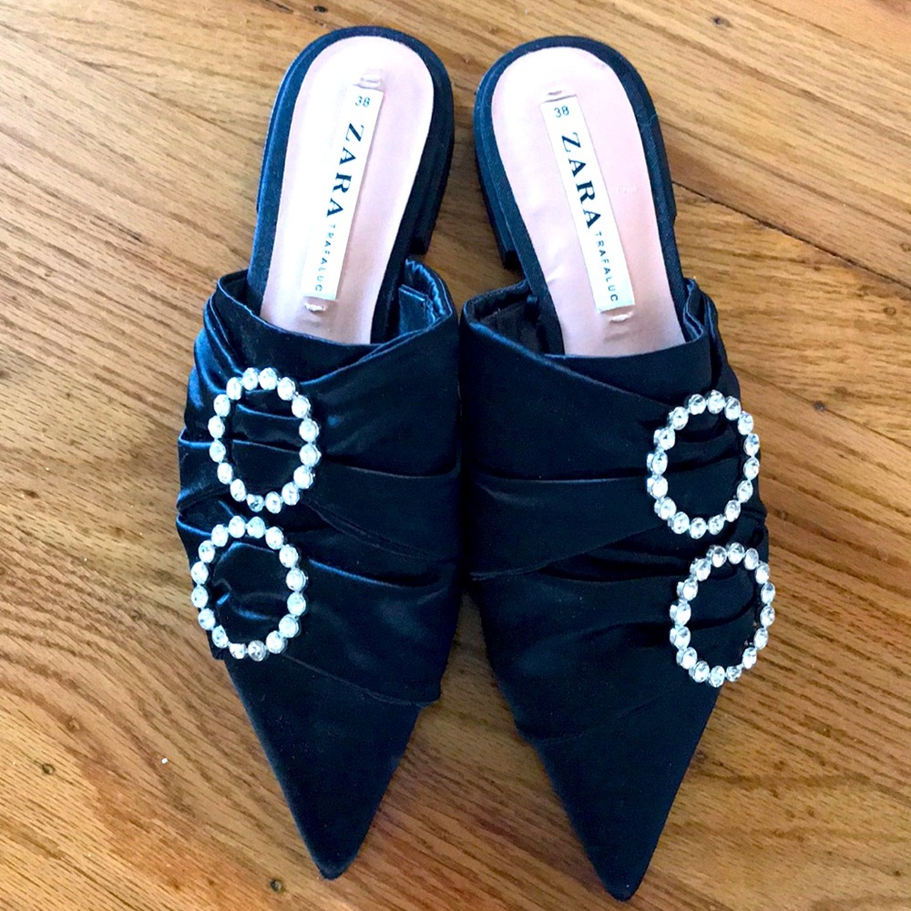 Zara Flats